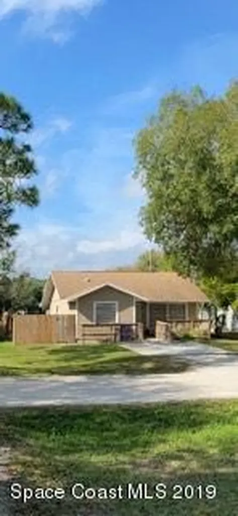 2155 87th Avenue Vero Beach FL 32966