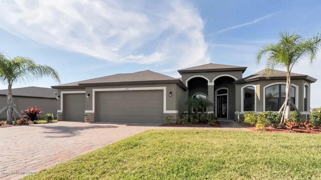 652 Stonebriar Drive SE Palm Bay FL 32909
