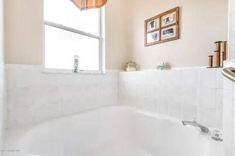 608 Renaissance Avenue Melbourne FL 32940