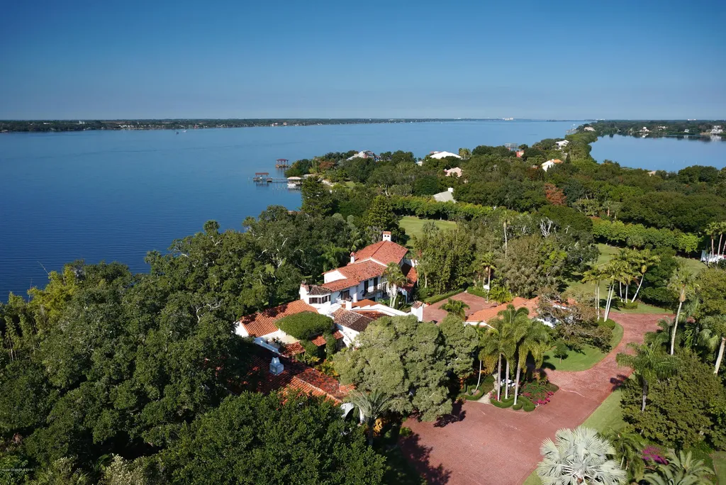 205 Hacienda Drive Merritt Island FL 32952