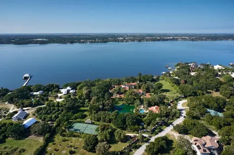 205 Hacienda Drive Merritt Island FL 32952