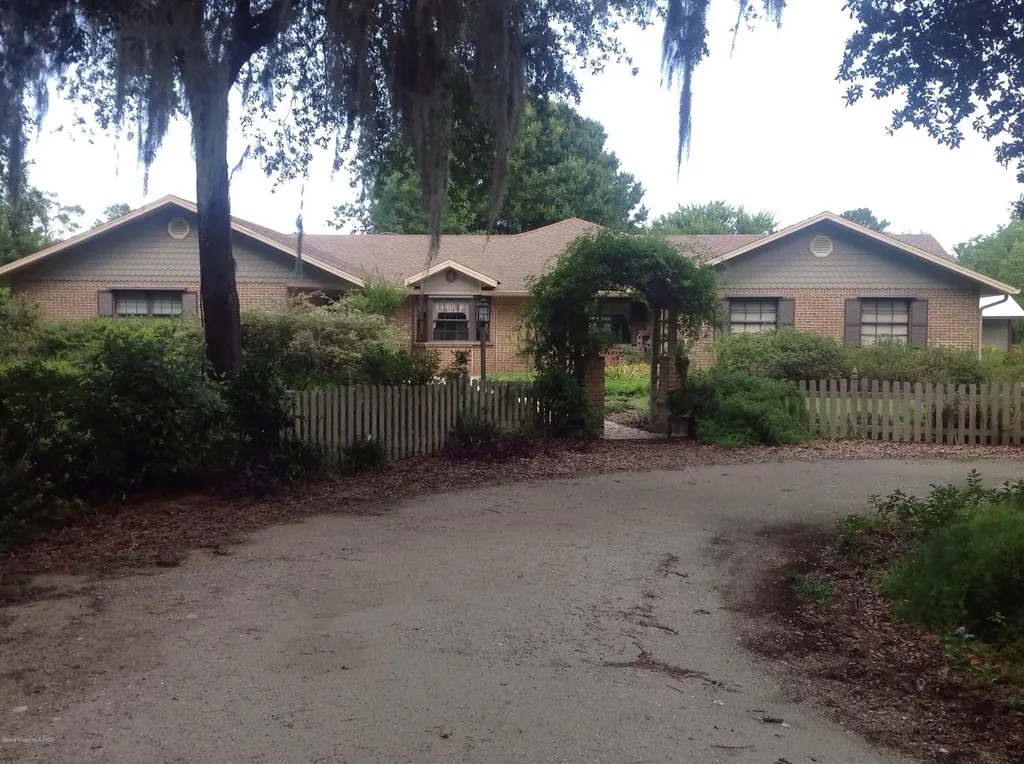5337 Allen Street Mims FL 32754