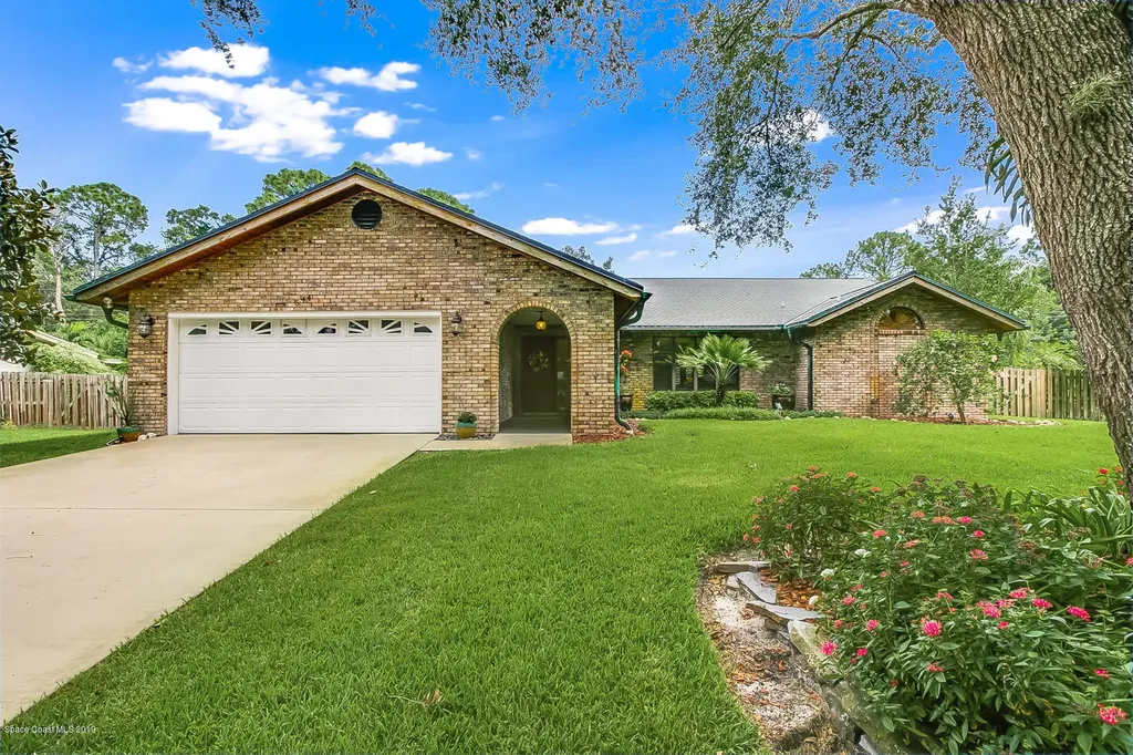 544 Ponderosa Street Melbourne FL 32904