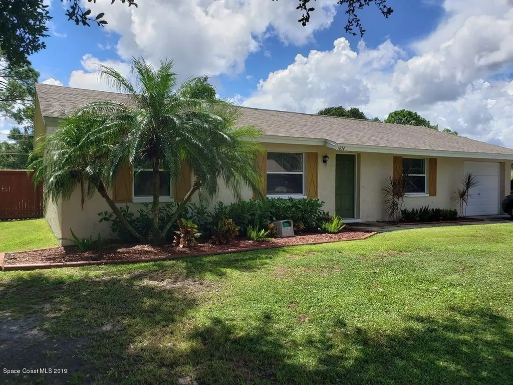 1634 Nona Street NE Palm Bay FL 32907