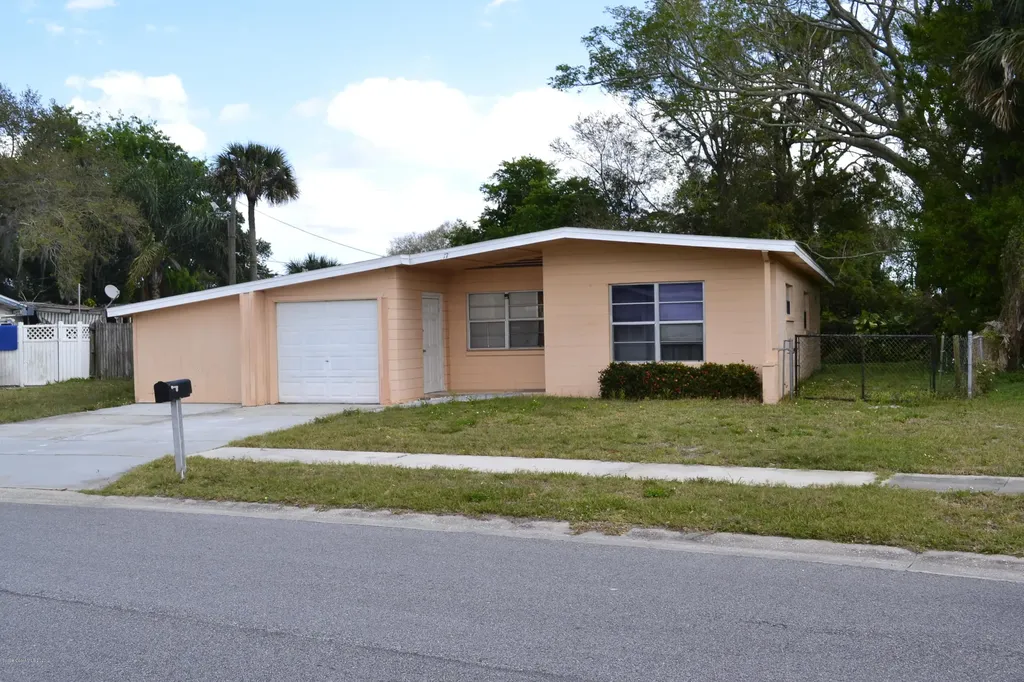 17 Garnet Avenue Titusville FL 32796