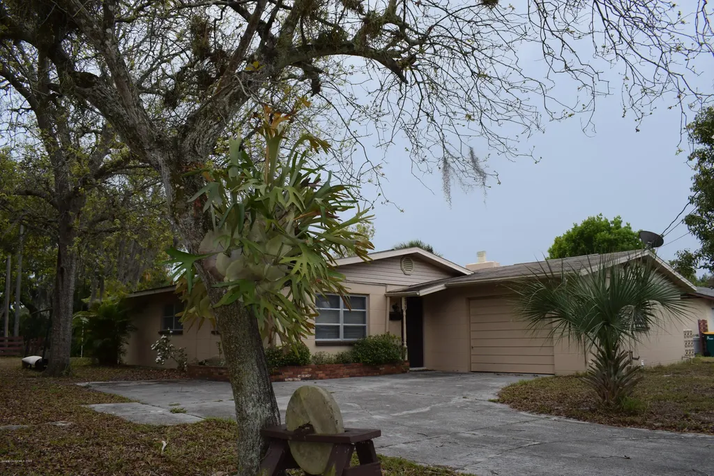 206 Gainey Lane Melbourne FL 32935