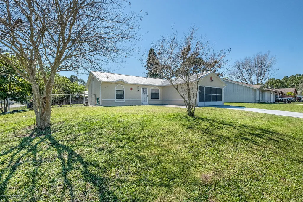 1602 Hays Street NW Palm Bay FL 32907