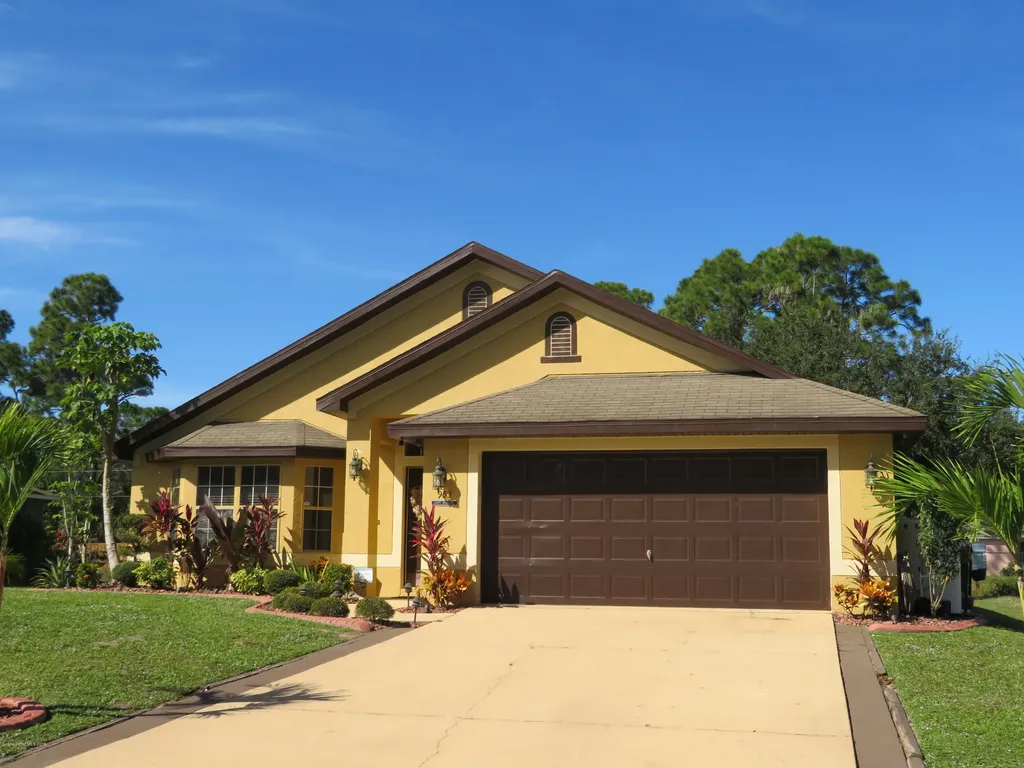 953 Palo Alto Street SE Palm Bay FL 32909