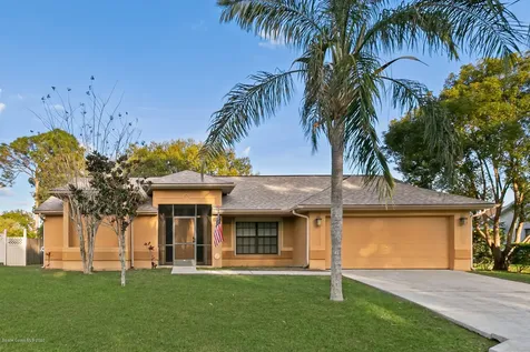 1385 Whaling Avenue SE Palm Bay FL 32909