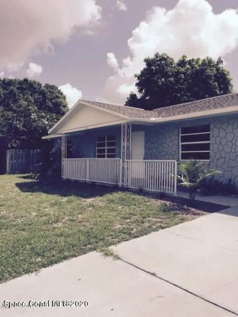 537 Walnut Drive Melbourne FL 32935