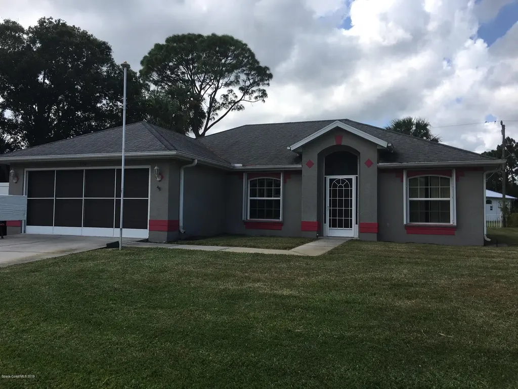 370 Fluvia Avenue SE Palm Bay FL 32909
