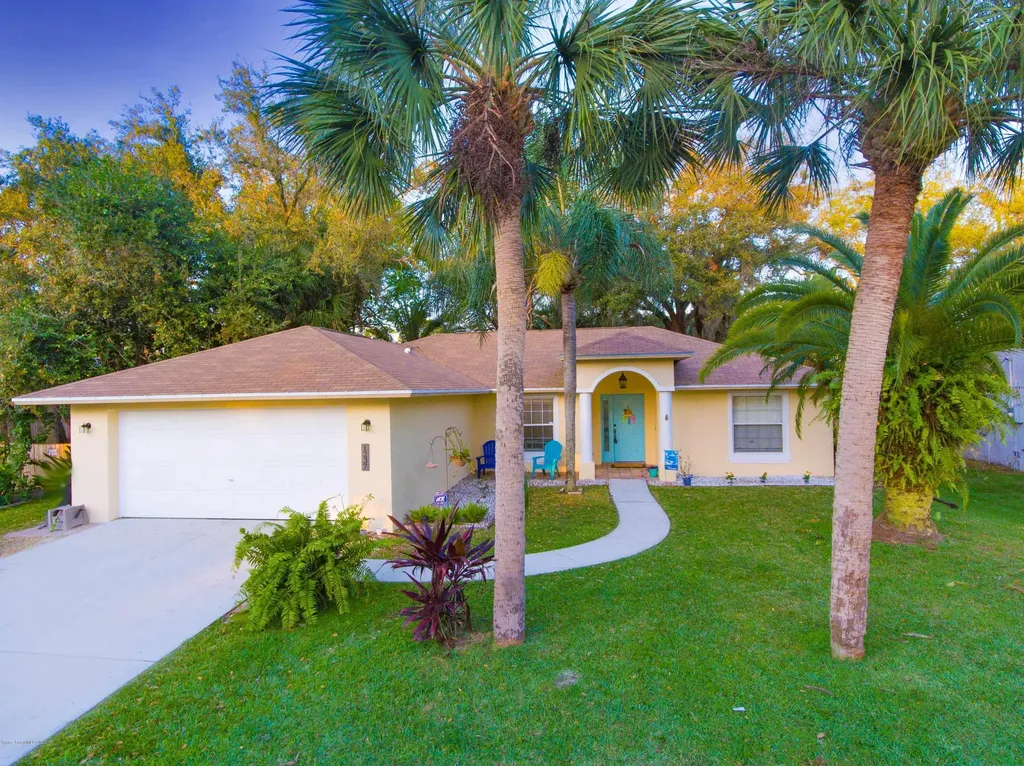 1237 Cone Avenue NE Palm Bay FL 32907
