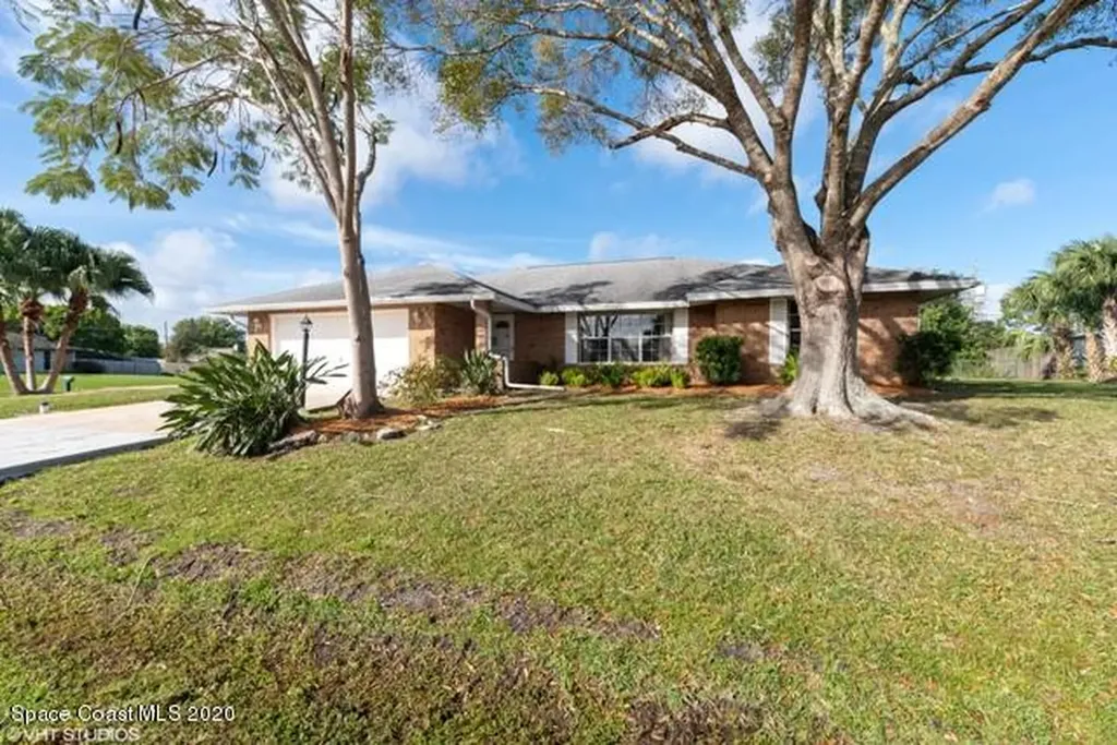 1100 Humay Avenue NE Palm Bay FL 32907