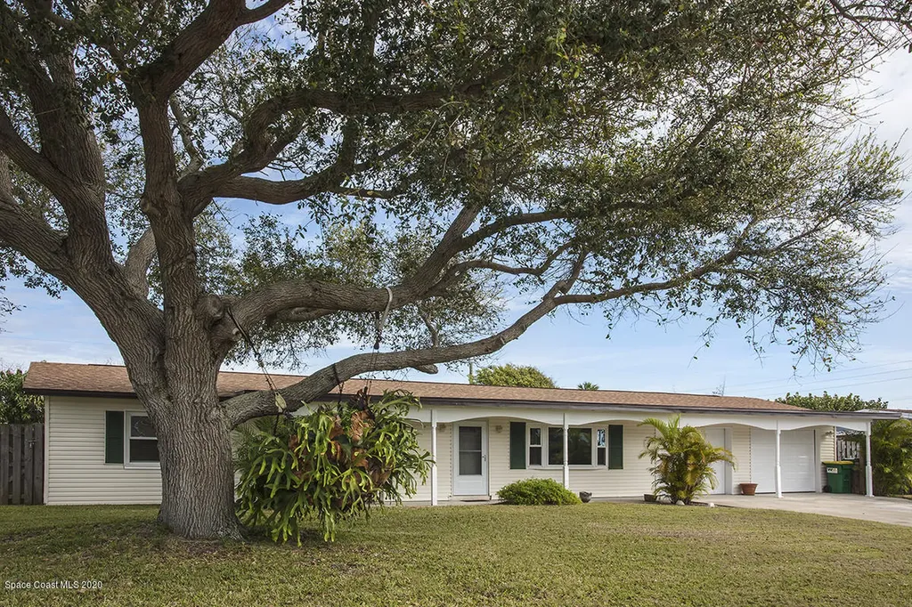 209 Curacau Drive Cocoa Beach FL 32931