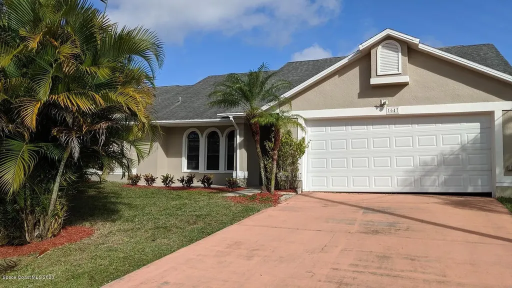 1647 Heartwellville Street NW Palm Bay FL 32907