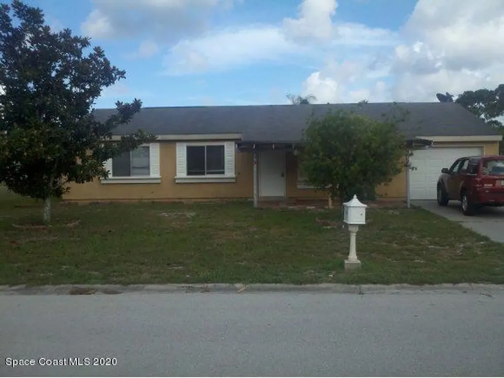 425 Tewksbury Lane NE Palm Bay FL 32907