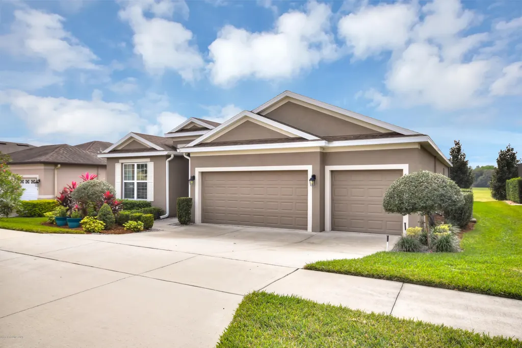 724 Lake Douglas Drive Groveland FL 34736