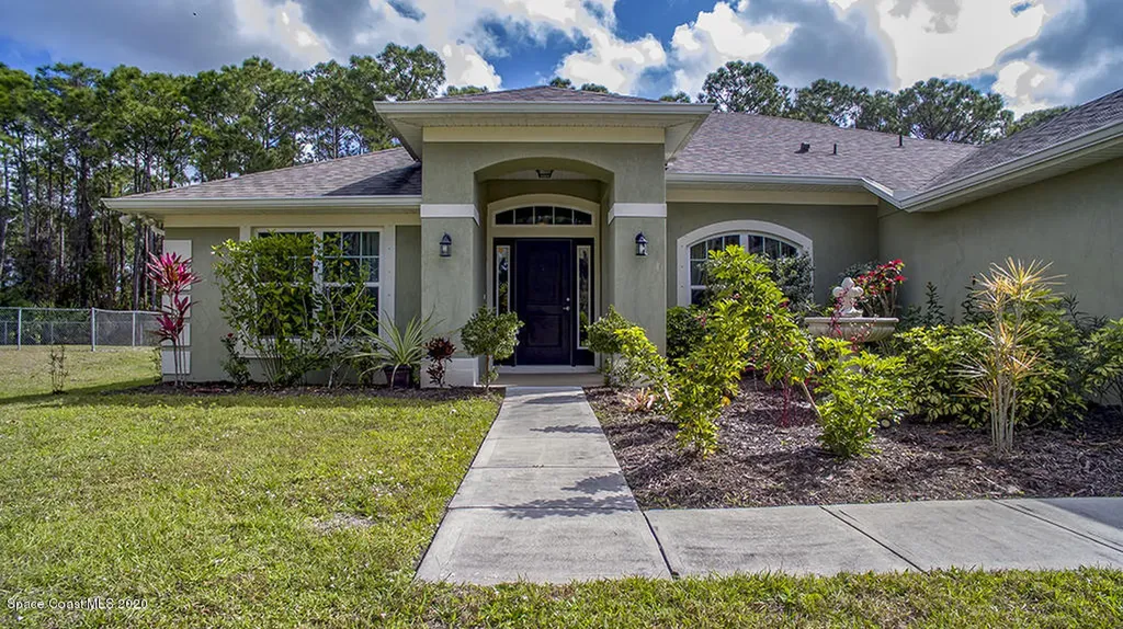 701 Tarr Avenue SW Palm Bay FL 32908