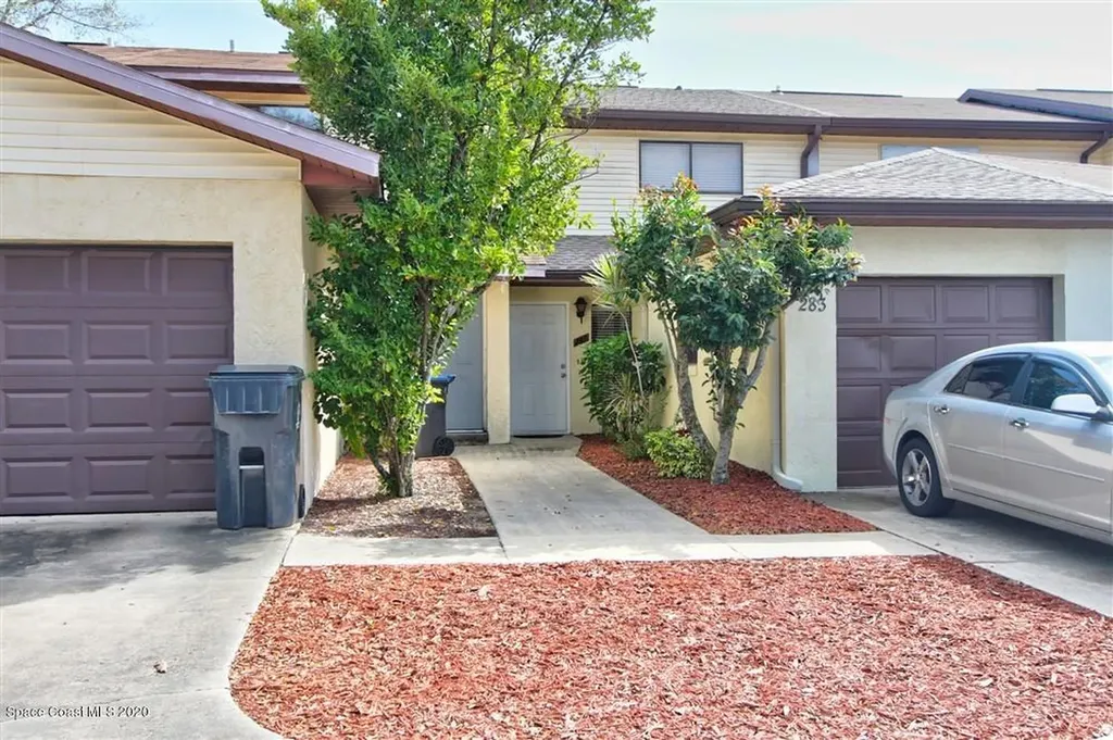 283 E Towne Place Titusville FL 32796