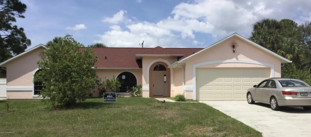 1373 Defender Street NW Palm Bay FL 32907