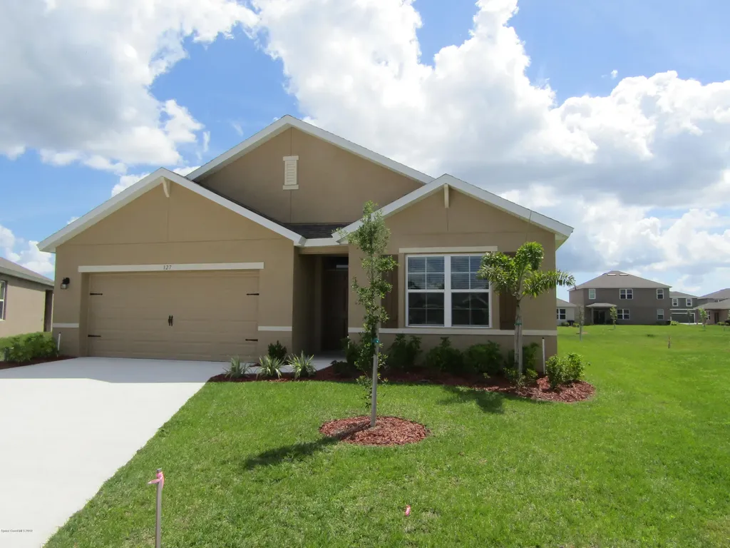 127 Lure Court SW Palm Bay FL 32908