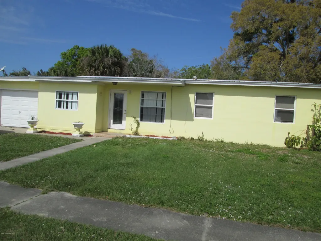 1140 Daytona Drive NE Palm Bay FL 32905