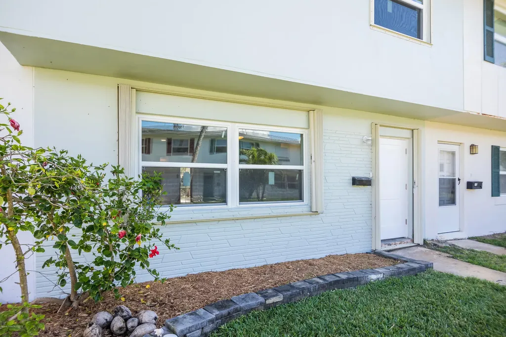 8 Adams Court Satellite Beach FL 32937