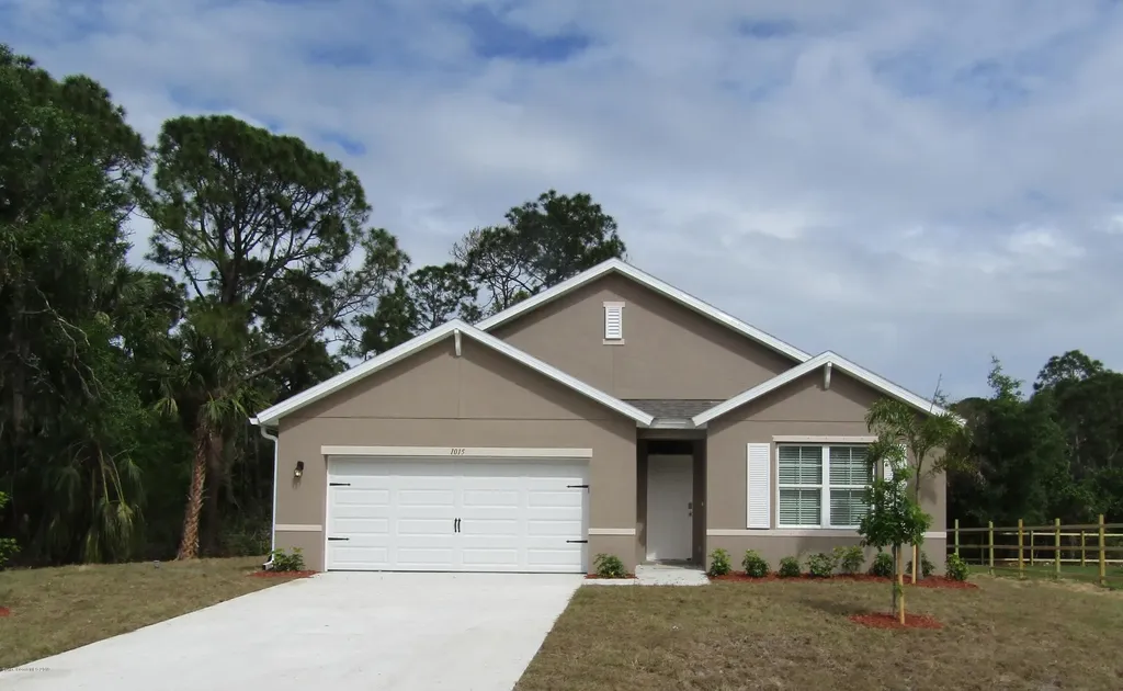 1015 Wabash Road SE Palm Bay FL 32909