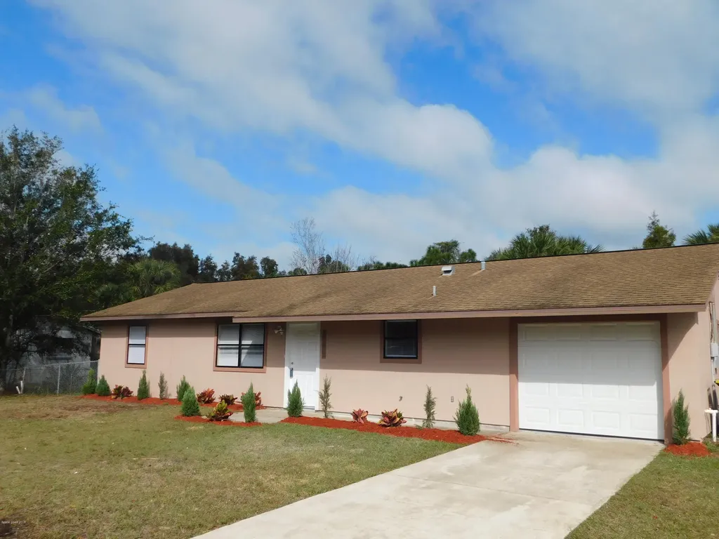 2795 Eaglerock Street NE Palm Bay FL 32905