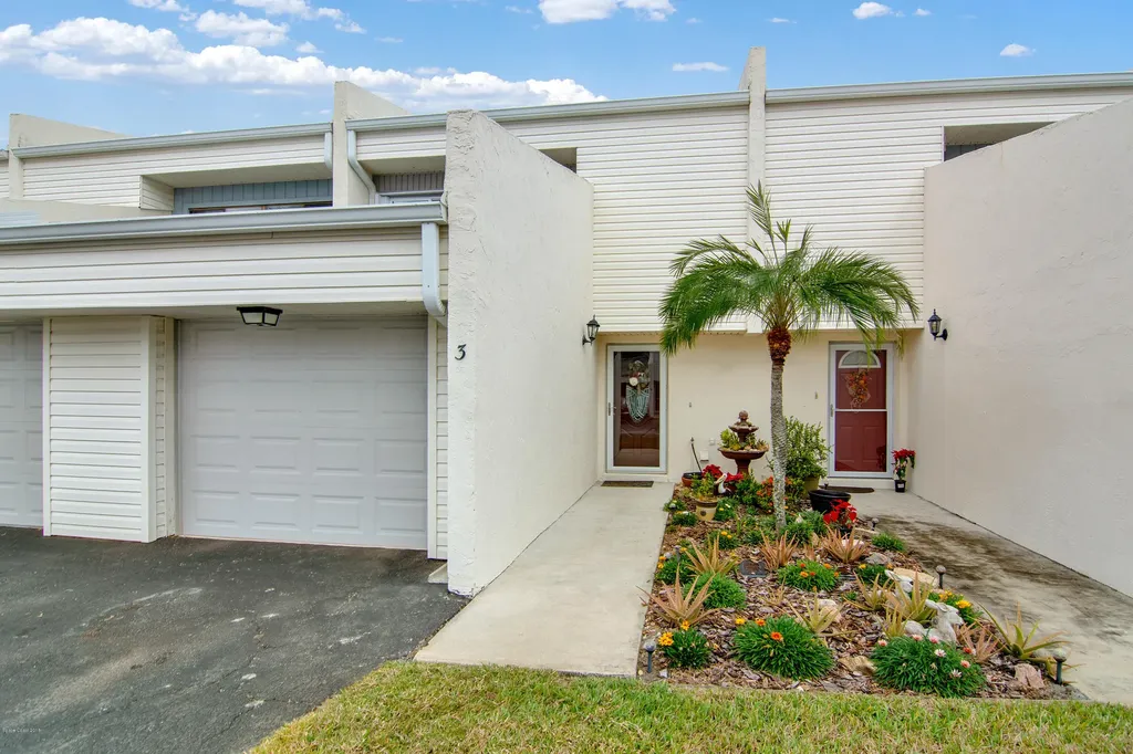 800 Poinsetta Drive Indian Harbour Beach FL 32937