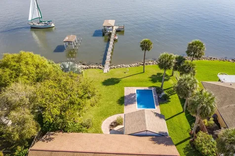 3877 Riverside Drive Melbourne FL 32935
