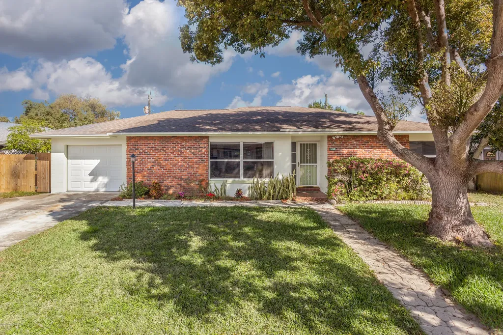 1418 Wall Drive Titusville FL 32780