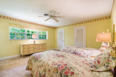 1512 E Camino Del Rio Vero Beach FL 32963