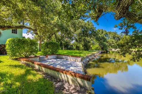 1512 E Camino Del Rio Vero Beach FL 32963