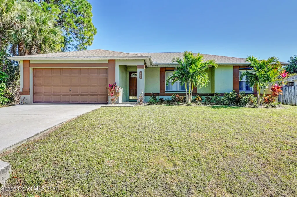 797 Aachen Avenue NW Palm Bay FL 32907