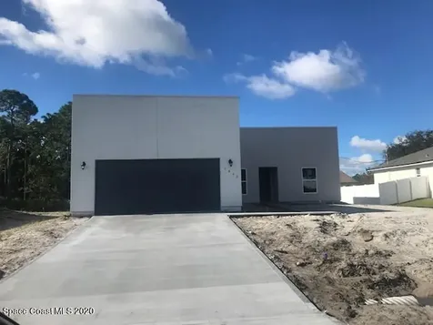 924 Armstrong Road SE Palm Bay FL 32909
