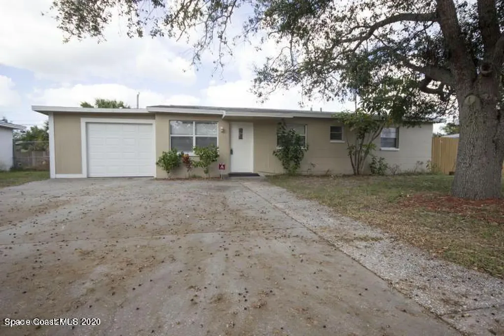 1102 W Highland Drive Cocoa FL 32922