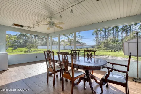910 Ithaca Avenue SE Palm Bay FL 32909