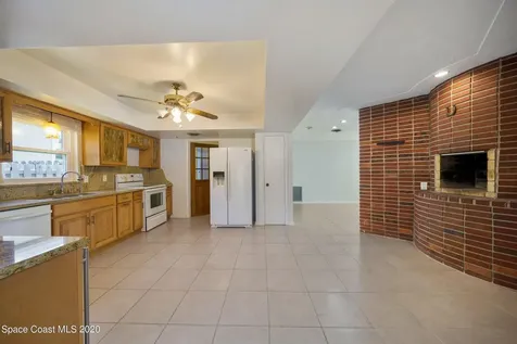 420 Wayne Avenue Indialantic FL 32903