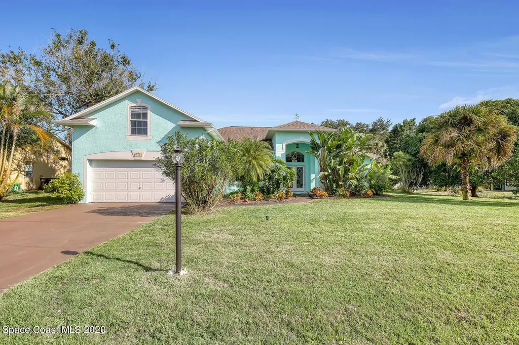 931 Sierra Place NE Palm Bay FL 32907