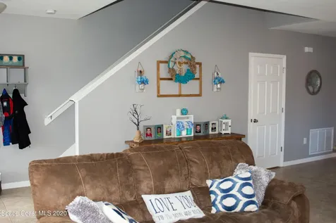 674 Easton Forest Circle SE Palm Bay FL 32909