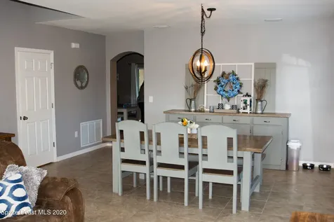 674 Easton Forest Circle SE Palm Bay FL 32909