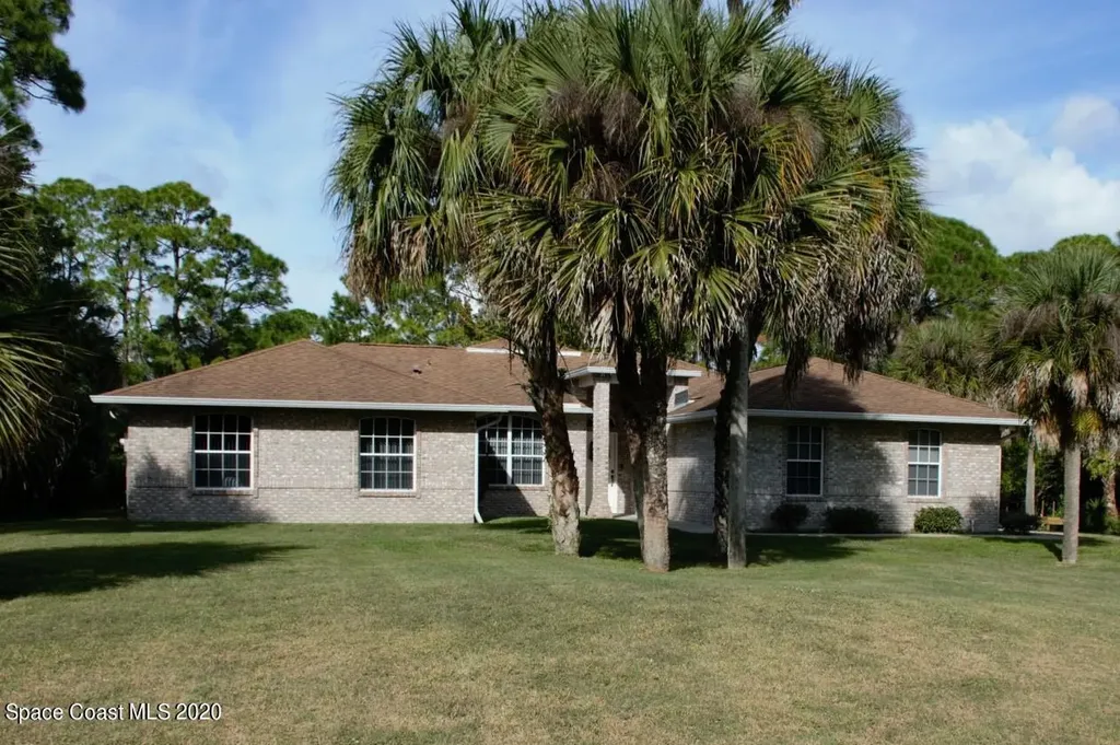 4620 Hidden Lakes Place Melbourne FL 32934