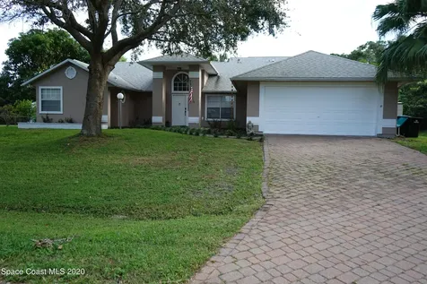 716 Hawser Street NE Palm Bay FL 32907