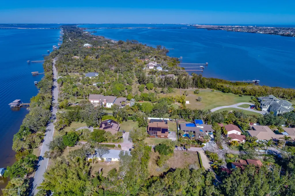3 Stockton Drive Merritt Island FL 32952