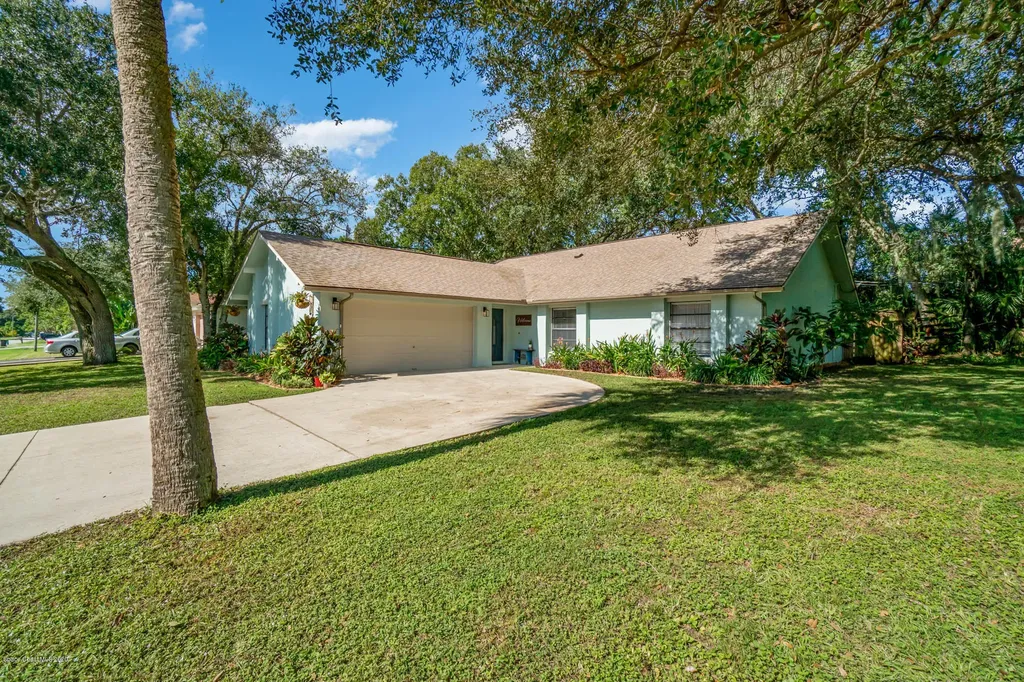 697 Narragansett Street NE Palm Bay FL 32907