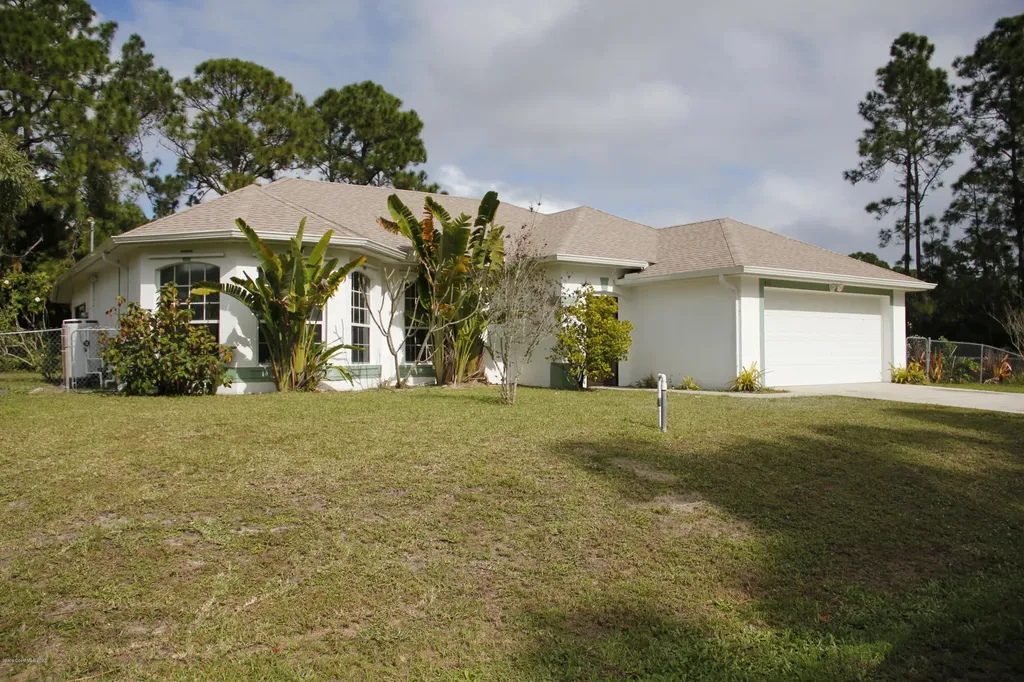 411 Saul Road SW Palm Bay FL 32908