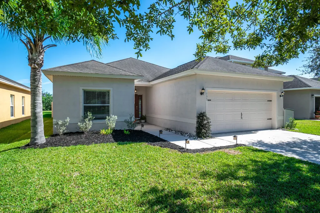 133 Wishing Well Circle SW Palm Bay FL 32908