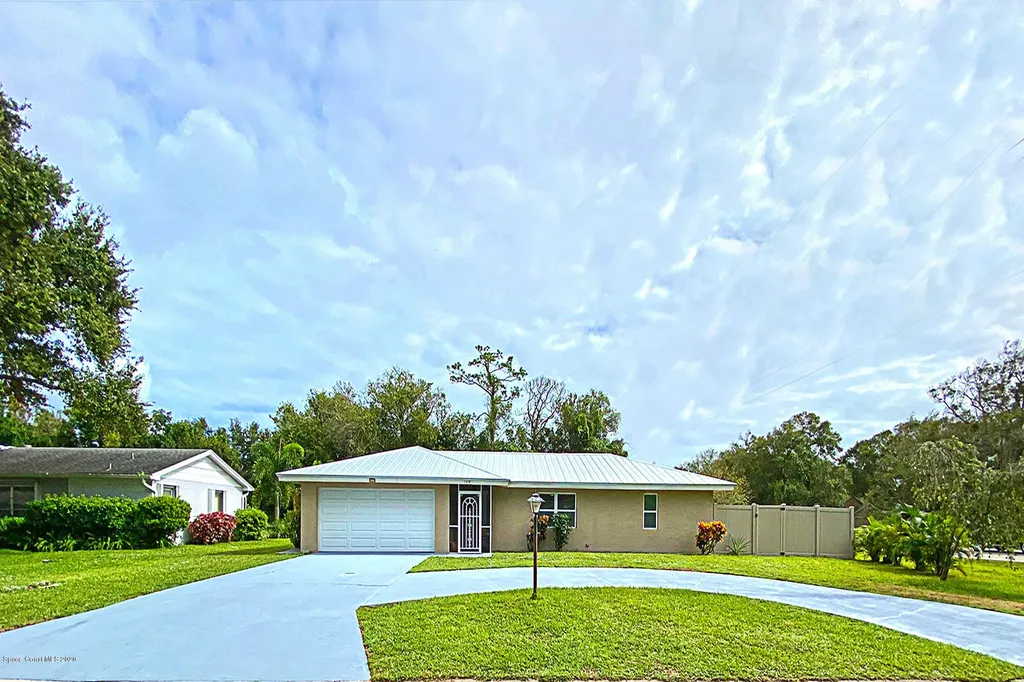 1210 40th Avenue Vero Beach FL 32960