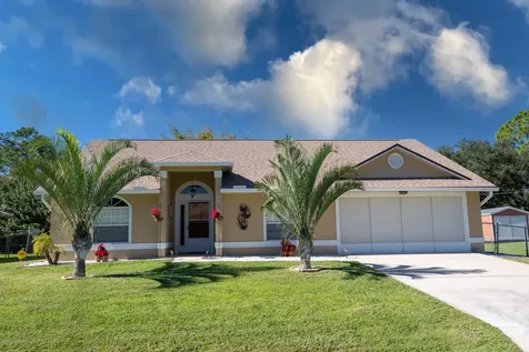 1384 Stuttgart Avenue NW Palm Bay FL 32907